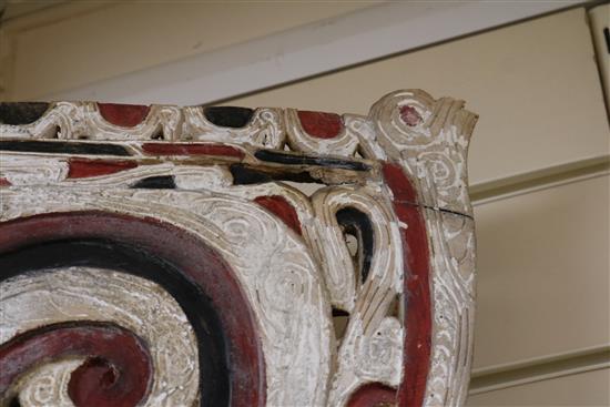 A Papua New Guinea tribal carving